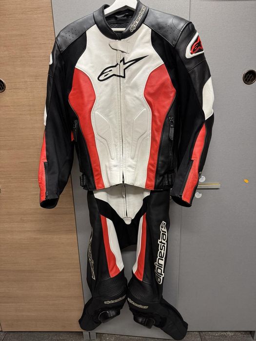 2бр. Кожени мото екипи Alpinestars от две части, размер 50/48 и 52.