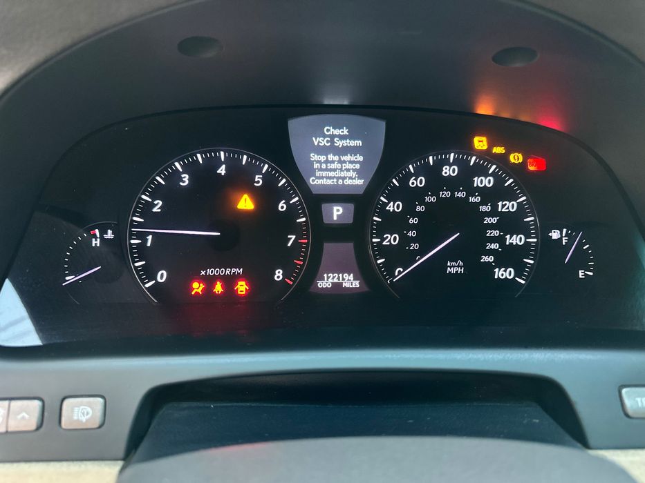 Lexus ls460 автомобиль