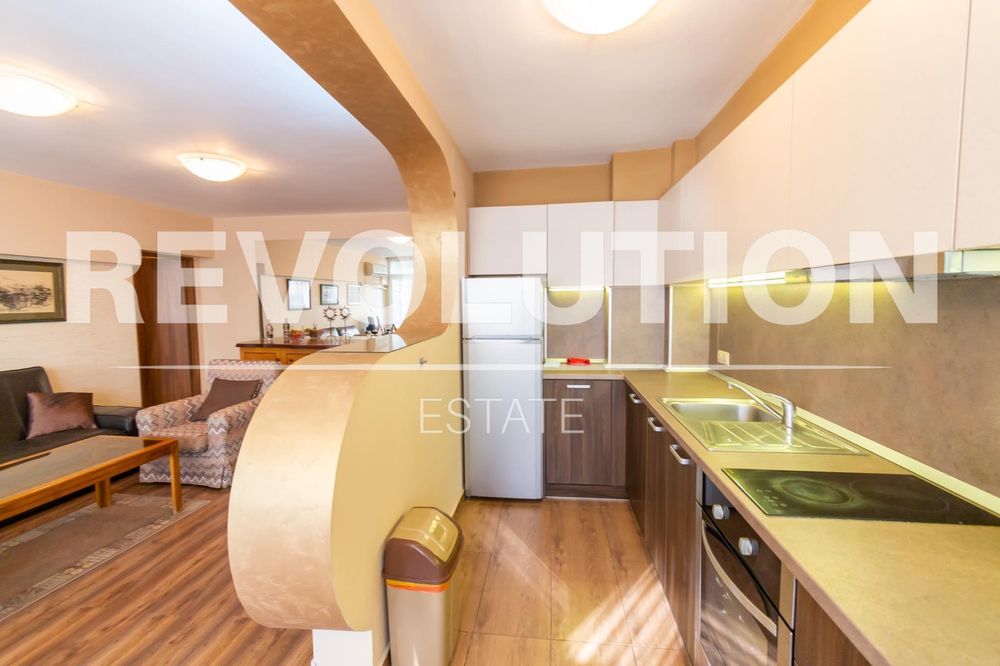 Дава се под наем Тристаен апартамент в София, Център - 86 кв.м за 850 € - Снимка #4