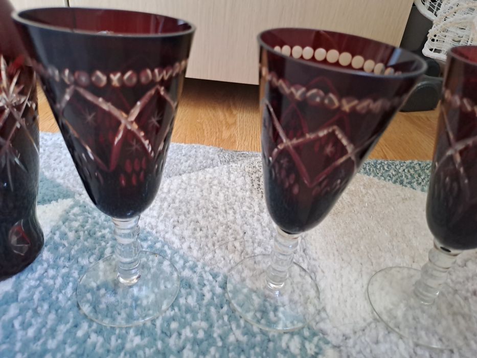 Vand set vintige cristal rubiniu