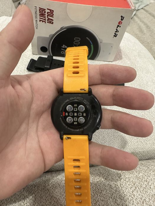 Polar смарт часы