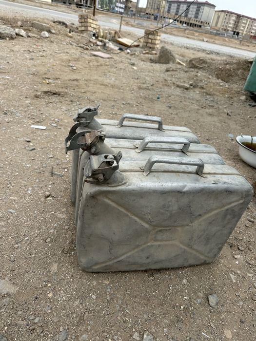 Продаётся Алюминиевые канистры для бензина