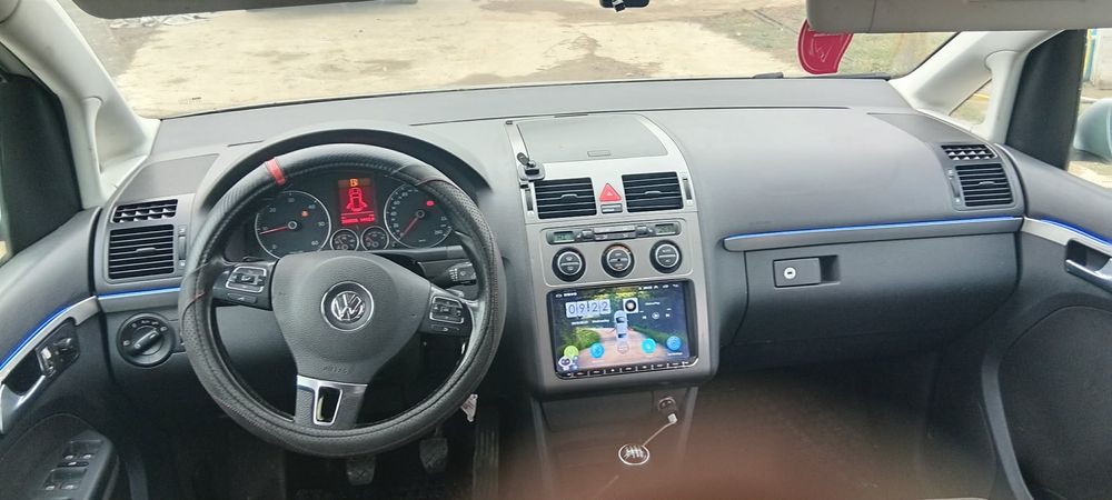 Bună ziua vând Volkswagen