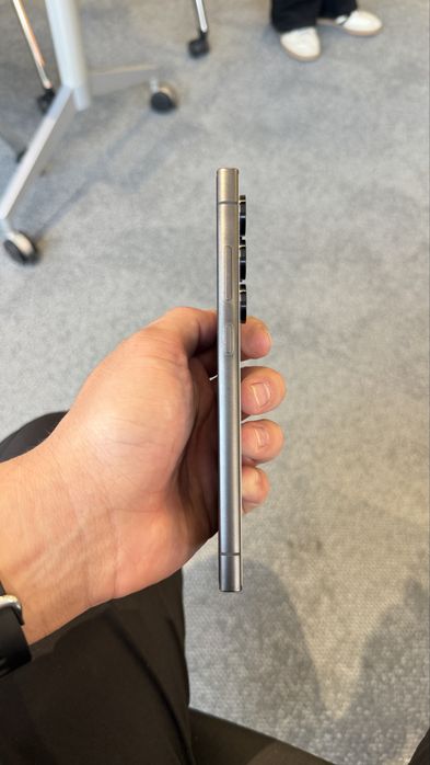 Продам Samsung S24 ULTRA 512GB