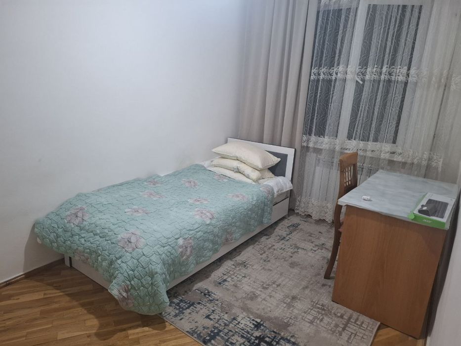 Сдаётся 3/2/4.м.Космонавтов.Дом кирпичный. Все условия