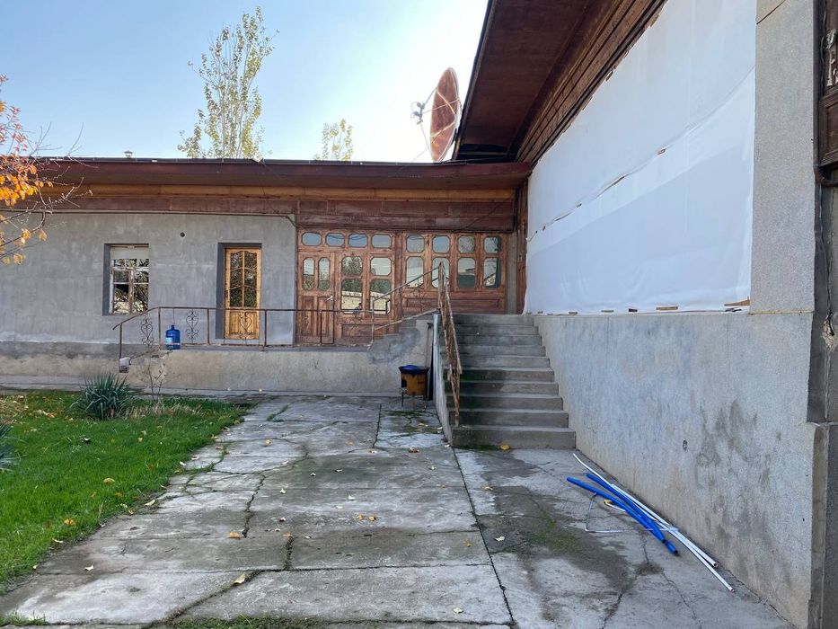 Toshkent tumani qoplonbey tamojniy