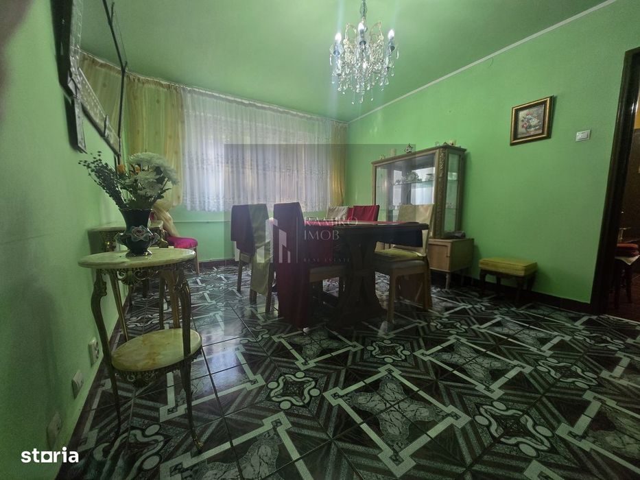 Apartament 3 camere  semidecomandat Rahova