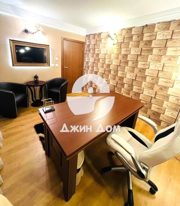 Продава се Многостаен апартамент в к.к. Слънчев бряг - 250 кв.м за 500 €/кв.м - Снимка #8