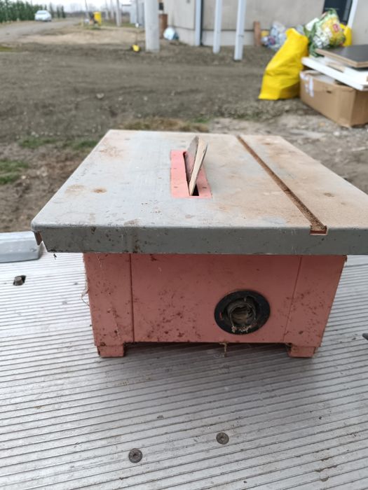 Fierăstrău circular de masă SysTec