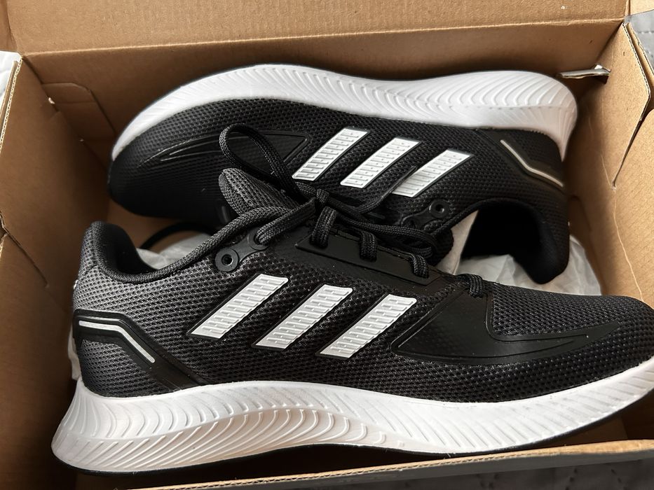 Маратонки Addidas