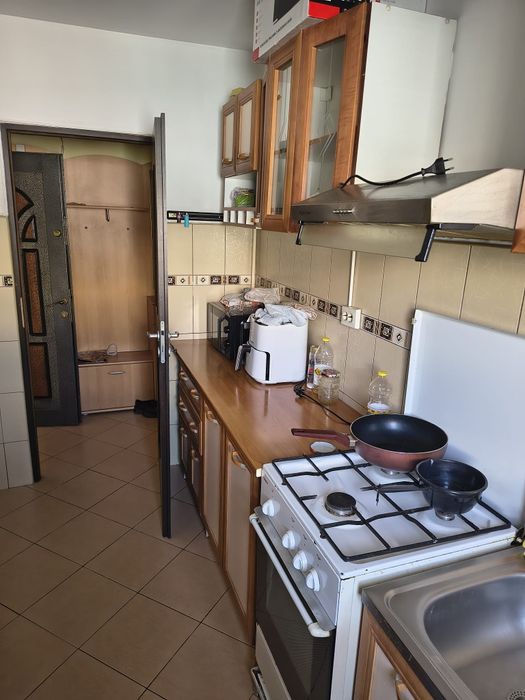 Chirie apartament semidecomandat Alexandru cel Bun