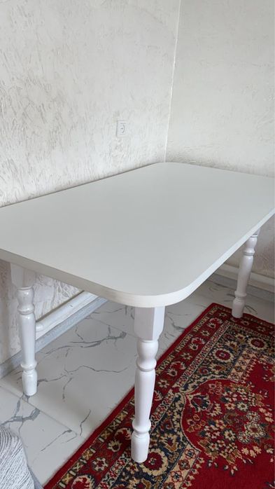 Стол с 6 стульями