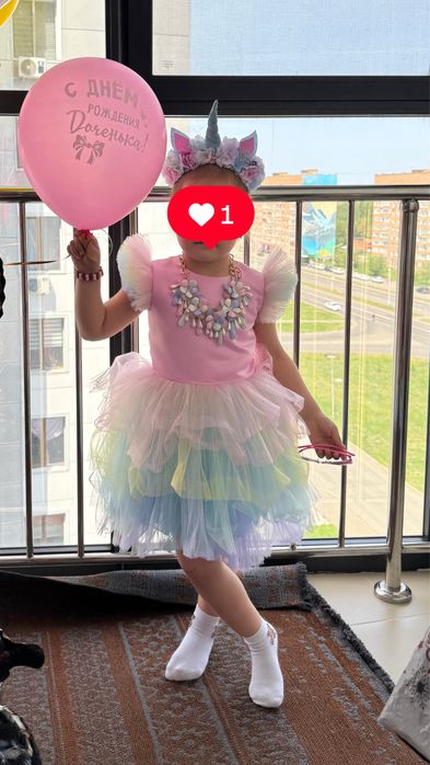 продам детское платье розовое единарог