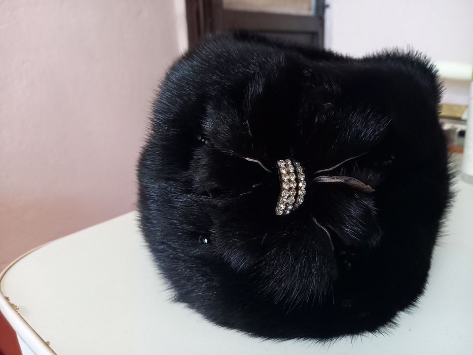 Норковая шапка срочно