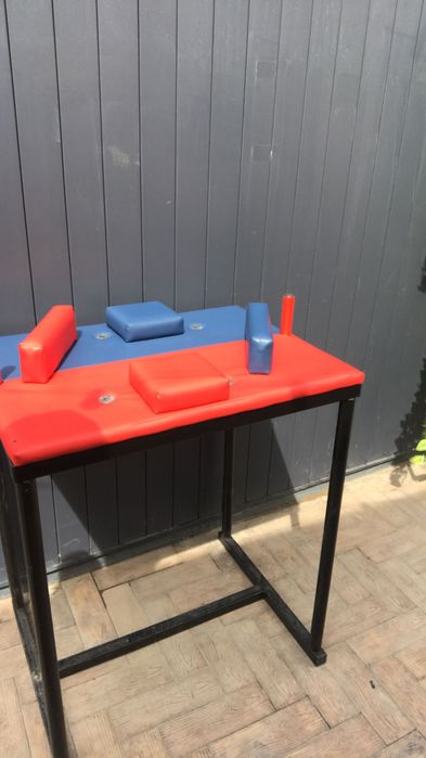 Армрестлинг стол продам новый