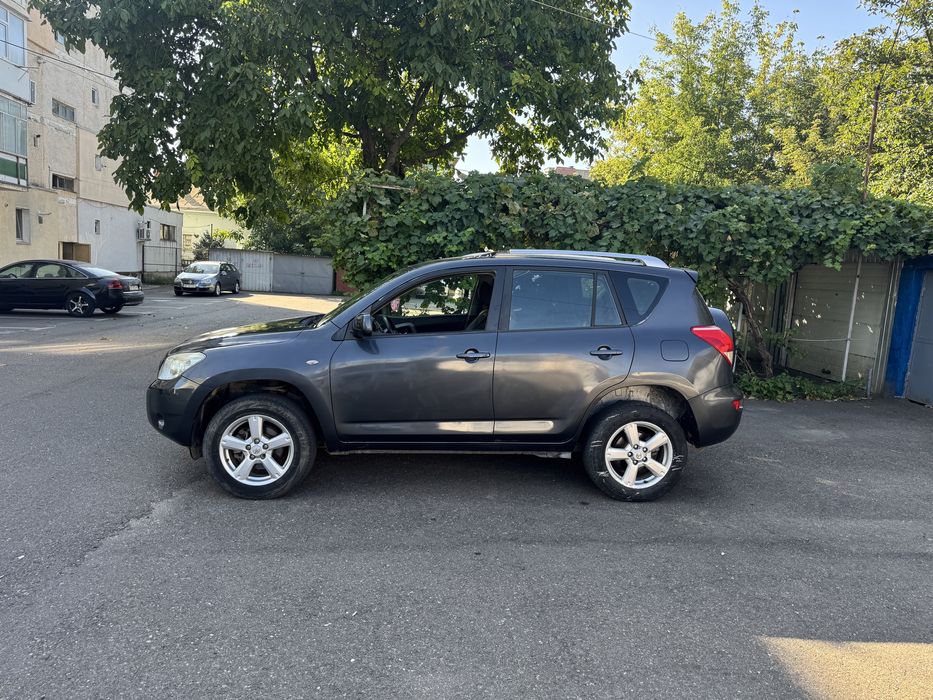 Toyota Rav 4 motor D4D - 136 de cai