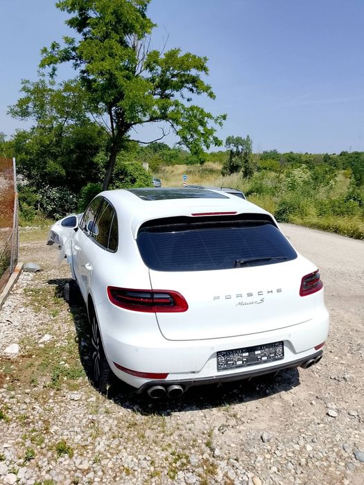Porsche Macan 3.0 TDI V6  , 2014 г. CTB мотор ,258 к.с ,2 броя на части.