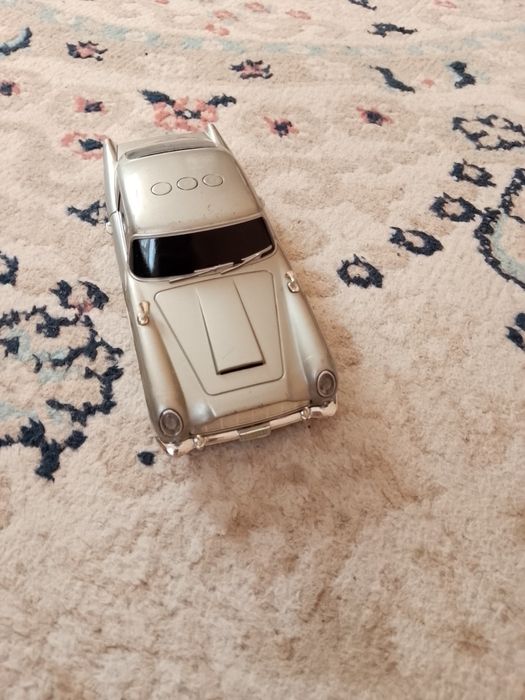 Продам детские модельные машинки