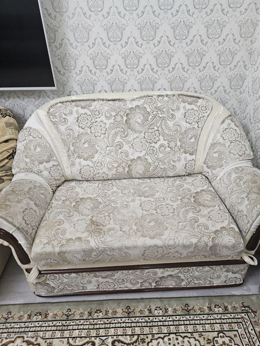 Диван б/у бесплатно