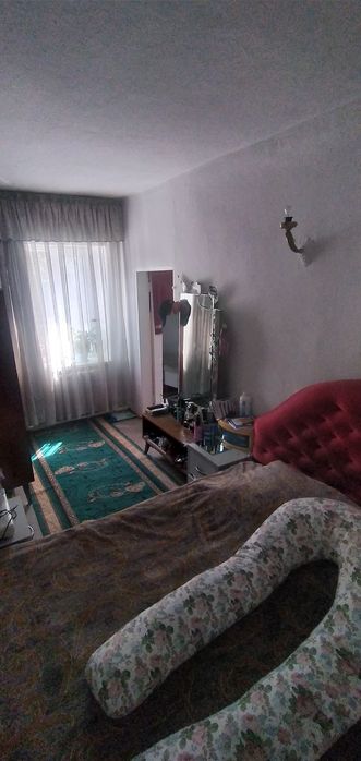 Продам дом в тихом районе.