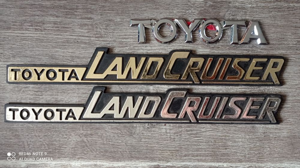 Значок land cruiser шильдик toyota