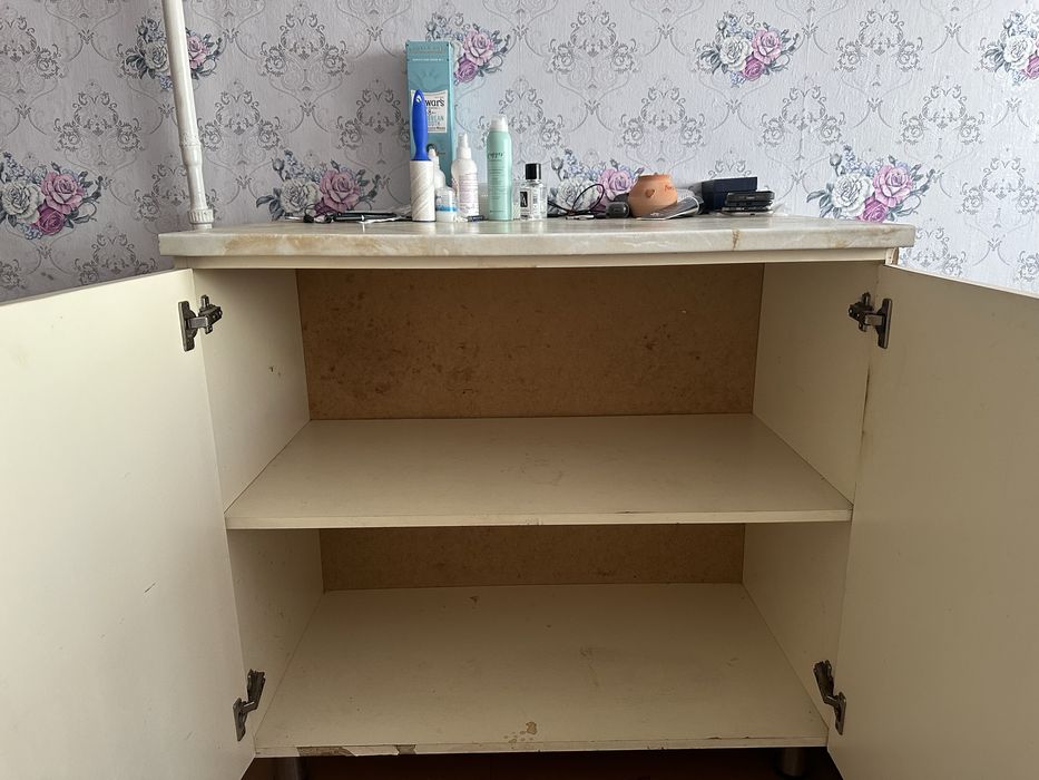 Тумбочка, комод