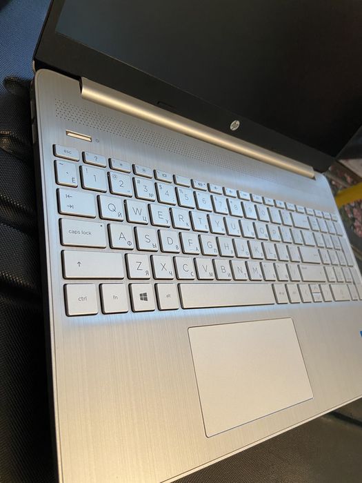 HP 11пок Core i3 SSD 512 gb