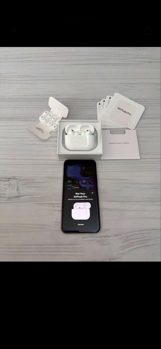 Vand Casti Airpods Pro 3!