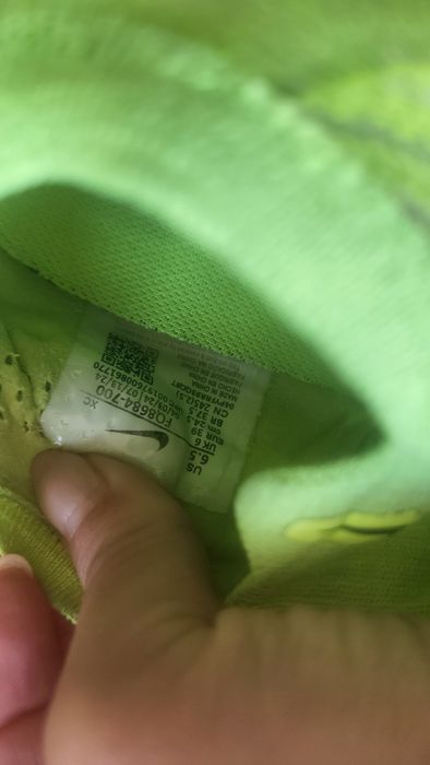 БутонкNike ZOOM.