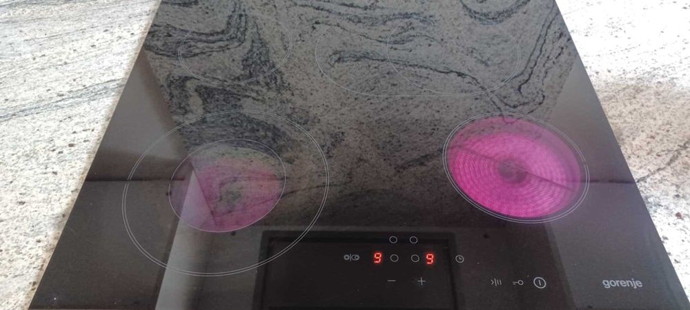 стъклокерамичен котлон GORENIE