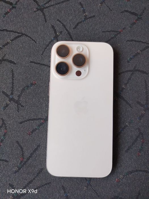 Iphone 16 pro gold 128 gb