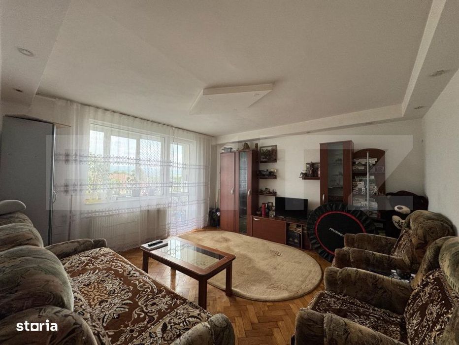 Apartament de vanzare, cu 3 camere decomandat, 61 mp, zona Progresul