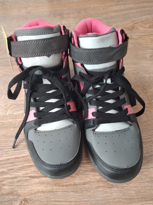 Дамски маратонки  номер 39