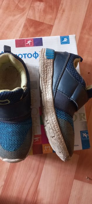 Продам кроссовки