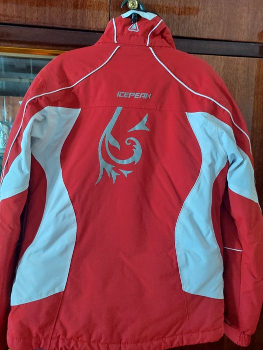 Продам лыжную куртку