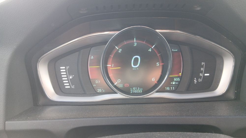 Proprietar vand 2014 Volvo v60 D4 181Cp Automat Trapa variante Dacia Duster