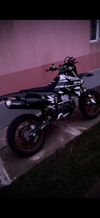 Suzuki drz 400 sm 2006, 7mii km , impecabil