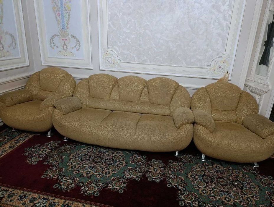 Продам диван в хорошем состоянии