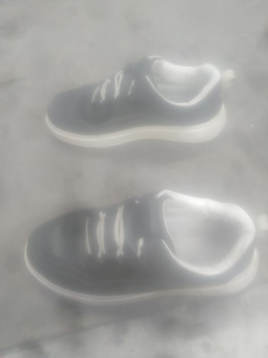 Хорошим состояние пару раз надевал