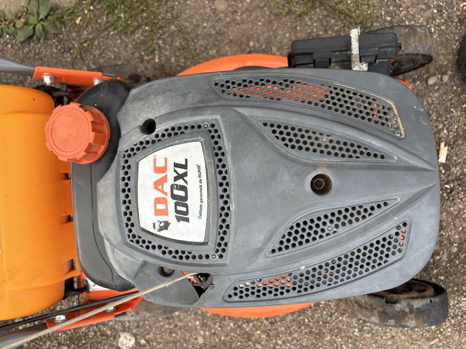 Masina de gazon DAC 100XL