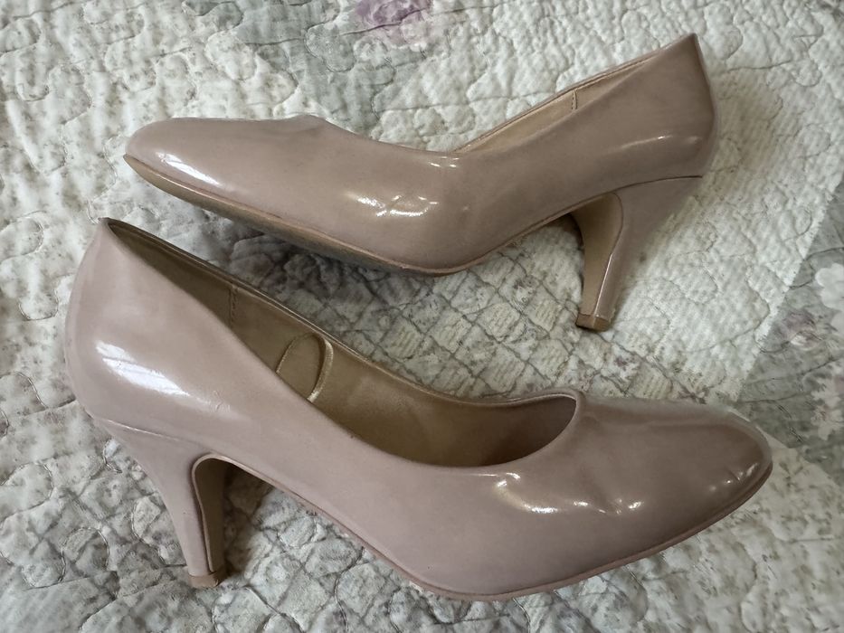Pantofi cu toc, marimea 38