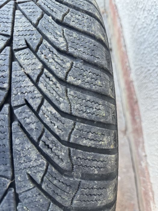 Anvelope  iarna  215”60”17 Kumho  700  pret fix