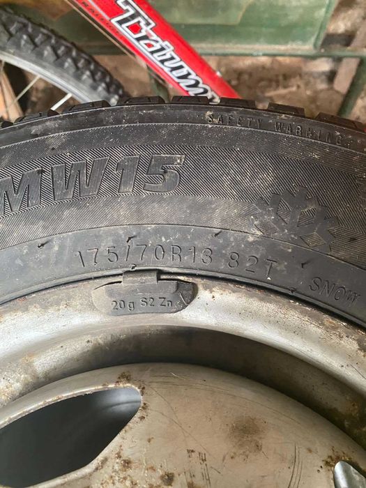 Автомобилни гуми