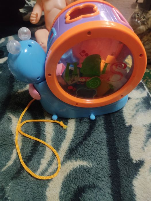 Продам игрушки разные