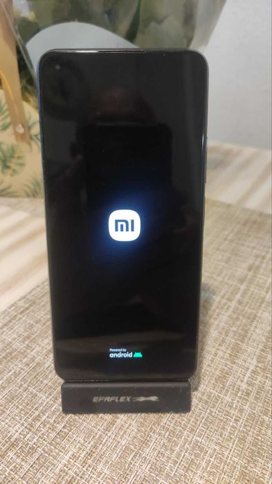 Xiaomi Mi 11 lite 5G 6gb 128gb отличен
