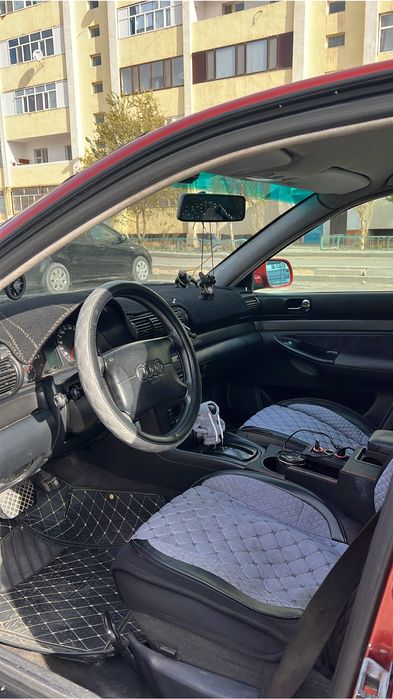 Продам автомашину Ауди А4 срочно