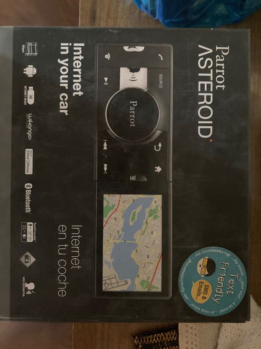 PARROT Asteroid internet in you car