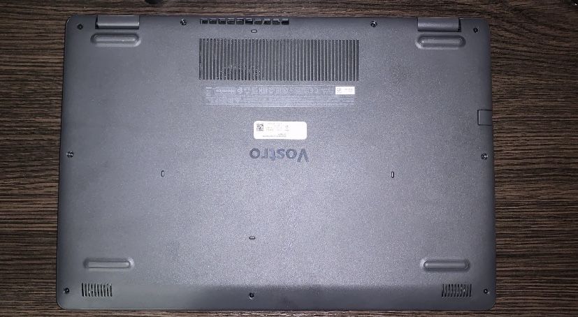 Laptop Dell Vostro 15 3000 8GB RAM complet nou