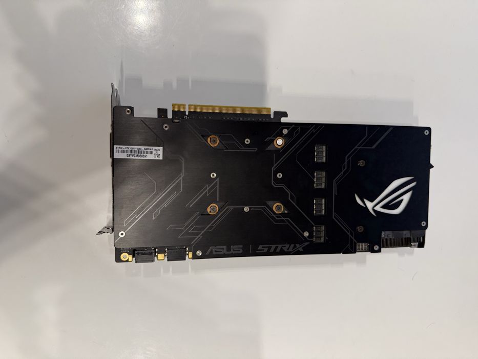 ASUS 1080 видеокарта