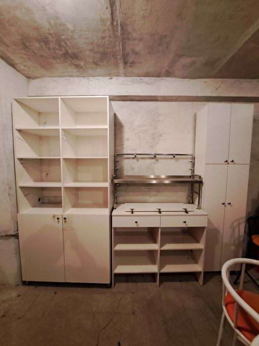 Продаётся шкаф, пенал, стол